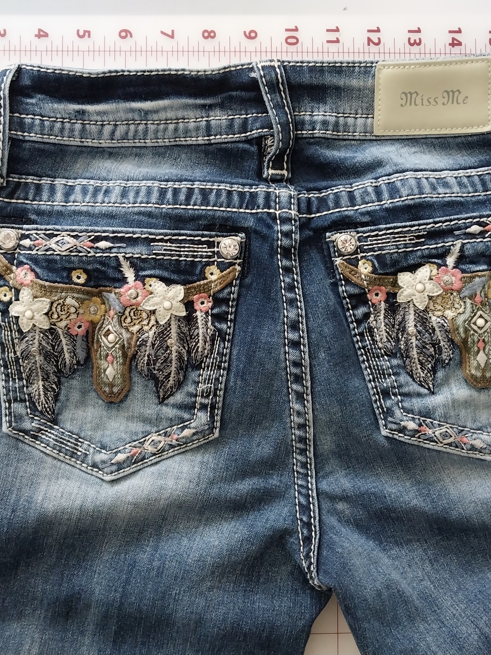 Miss Me Women's Embroidered Back Pocket Jeans - Medium Blue